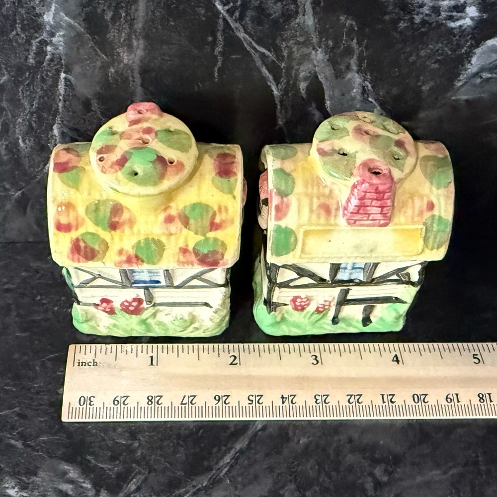 Cottage Salt and Pepper Shakers - Picture 4 of 13